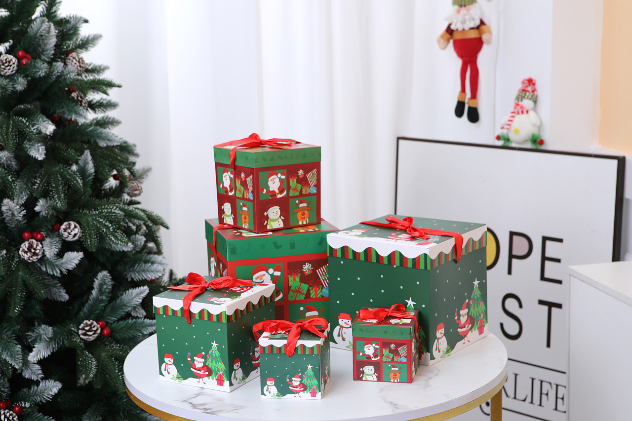 Christmas Gift Boxes New Year Gift Boxes Christmas Gift Boxes New Year Gift Boxes